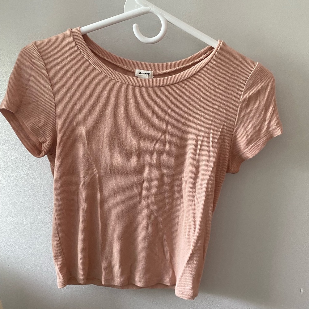 Garage pink nude ribbed tee